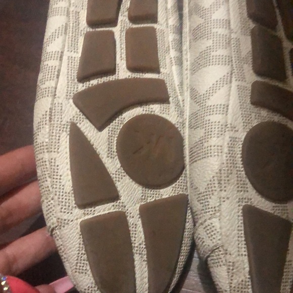 MK flats - Picture 2 of 4